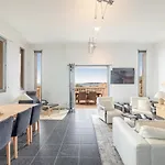 Crm - Sublime With Stunning Sea Views